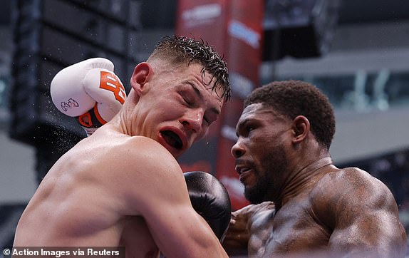 Boxing - Chris Billam-Smith v Brandon Glanton - Tottenham Hotspur Stadium, London, Britain - April 26, 2025 Chris Billam-Smith in action with Brandon Glanton during their cruiserweight fight Action Images via Reuters/Andrew Couldridge