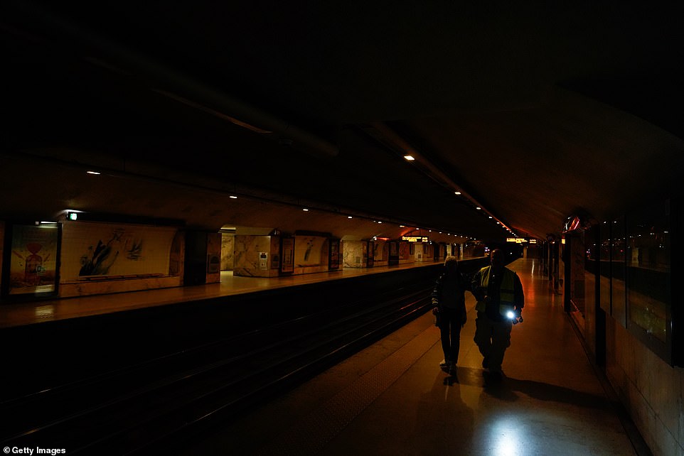 The subway station lies in darkness during a power outage on April 28, 2025 in Lisbon, Portugal