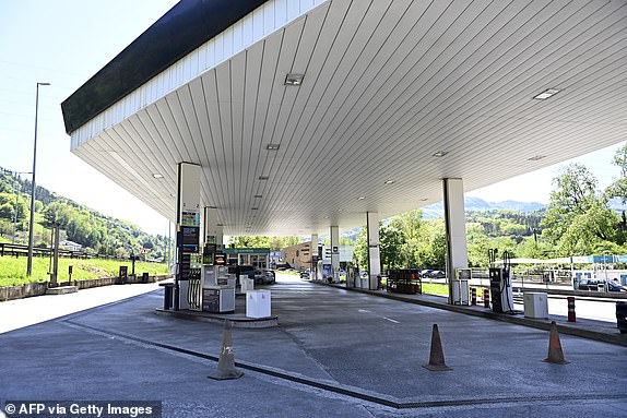 This photograh shows a closed petrol station in Villabona on April 28, 2025, during a massive power cut affecting the entire Iberian peninsula and the south of France. A "massive" power cut late on April 28, 2025 morning affected the whole of the Iberian peninsula and part of France, according to Portuguese electricity network operator REN. (Photo by ANDER GILLENEA / AFP) (Photo by ANDER GILLENEA/AFP via Getty Images)