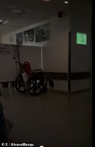 Video shows power briefly turning off at a Spanish hospital before a backup generator kicked in
