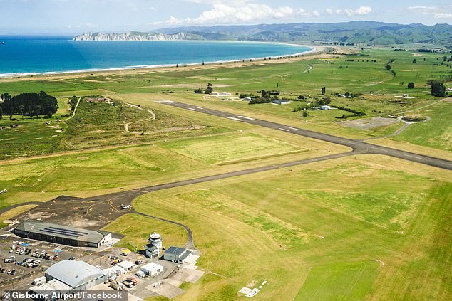 The airport is used much more frequently as Air New Zealand operates daily non-stop flights from Gisborne to Auckland