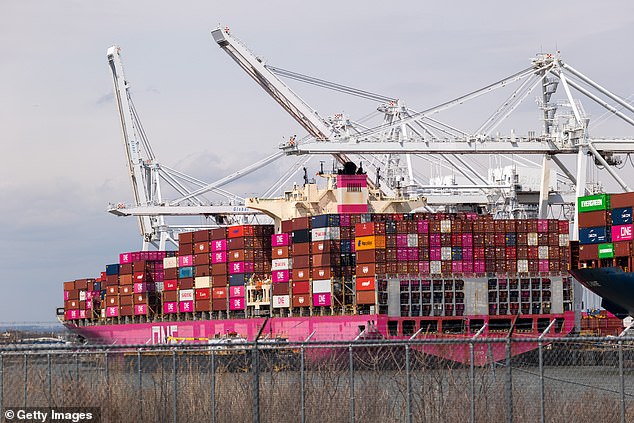 'Our Country will boom, but we have to get rid of the Biden ¿Overhang,"' said Trump, defending the tariffs that have disrupted supply chains