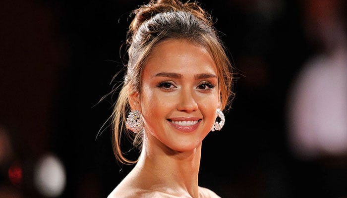 Jessica Alba seems ready to give love another shot