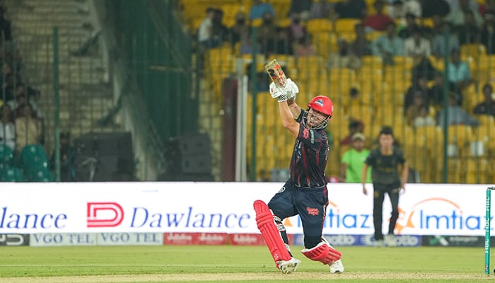Karachi Kings skipper David Warner plays a shot during the PSL 10 match against Peshawar Zalmi at National Bank Stadium, Karachi, on April 21, 2025. — PCB