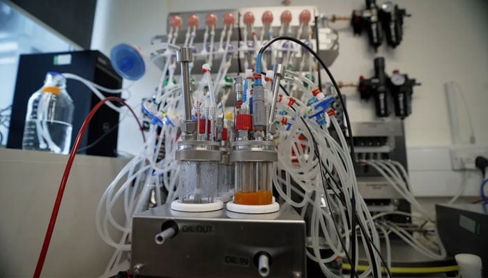 A small biorector seen at a lab. —  NASA/File