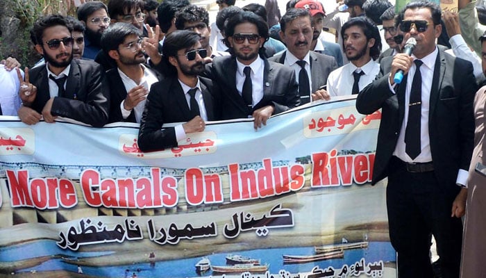 Law students stage a protest against proposed construction of canals over river Indus outside HPC on April 24, 2025. — INP