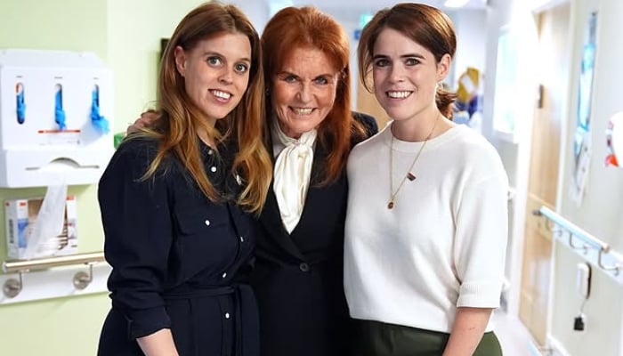 Sarah Ferguson makes emotional statement after outing with Beatrice, Eugenie
