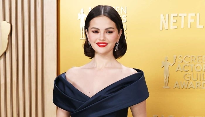 Selena Gomezs Jenn Lagron wows fans with recent post