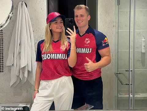 Warne (pictured with Broadsmith) is currently visiting the Rajasthan Royals - the side his famous father Shane played for