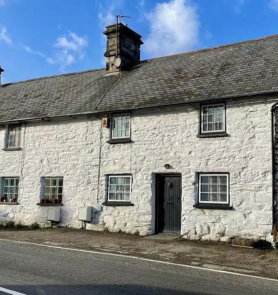 A two-bedroom Grade-II listed cottage in a conservation area in Llandrillo, near Berwyn Mountains, at bowen.uk.com
