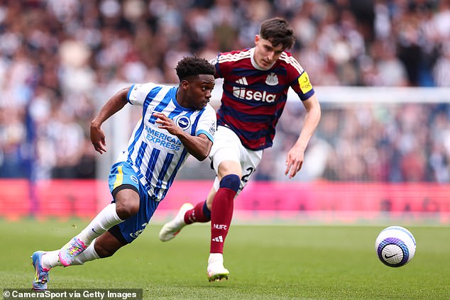 Meanwhile, Newcastle lost ground in the race for a top-five finish after drawing 1-1 at Brighton