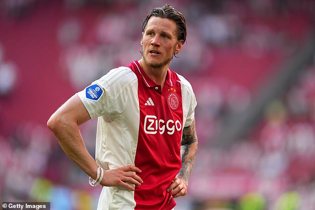 Wout Weghorst scored against Groningen on Wednesday but his side could only draw 2-2