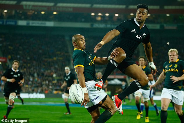 The player won 12 caps for the national team (pictured in 2014) as well as featuring for their Sevens side