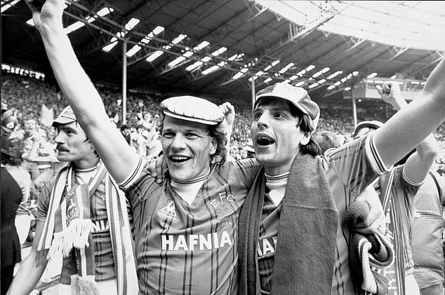 Andy Gray's arrival to Everton helped enhance the Toffees fortunes alongside Sharp in attack