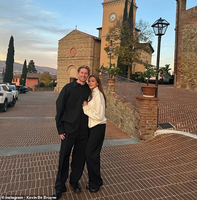 De Bruyne and his wife have ties to the area near Napoli having been married in Sorrento