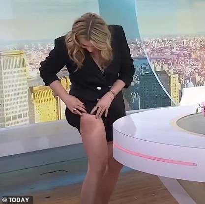 Jenna revealed that an old boyfriend had once dumped her over her birthmark which caused her to become self-conscious over it