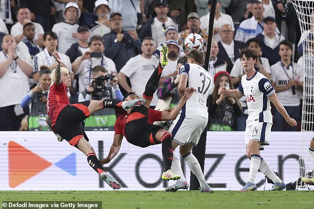 Casemiro attempted an audacious bicycle kick in the final minute of stoppage time in Bilbao