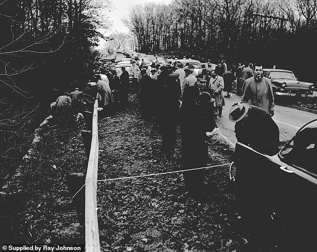 They were found discarded near the incline of an embankment known as Devil¿s Creek