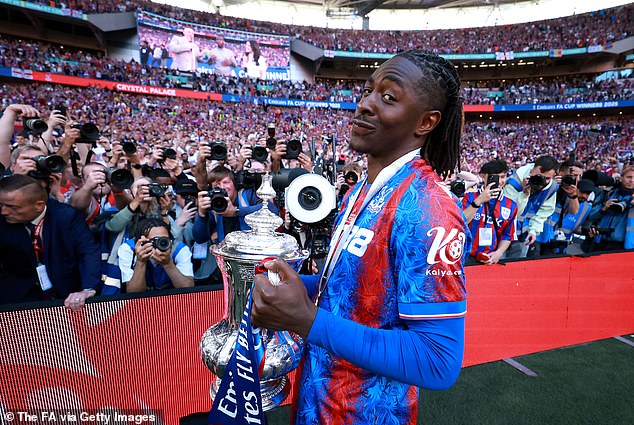 Crystal Palace matchwinner is a player Man City need - but he should think twice about moving