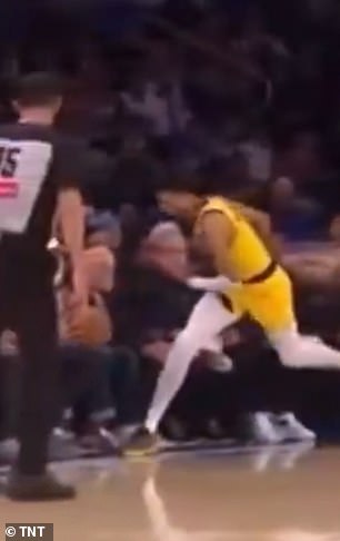 Tyrese Haliburton goes for a loose ball