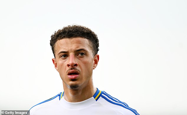 Leeds have defended Ethan Ampadu after a picture of his son in a Galatasaray top emerged