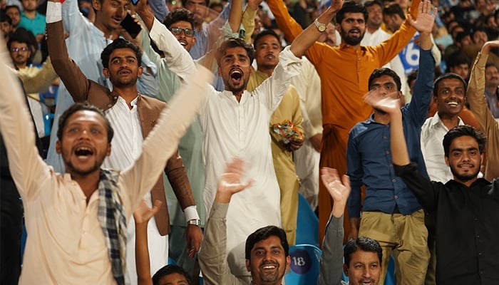 This picture shows fans witnessing PSL 10 match between Multan Sultans and Peshawar Zalmi on May 5, 2025. — PCB