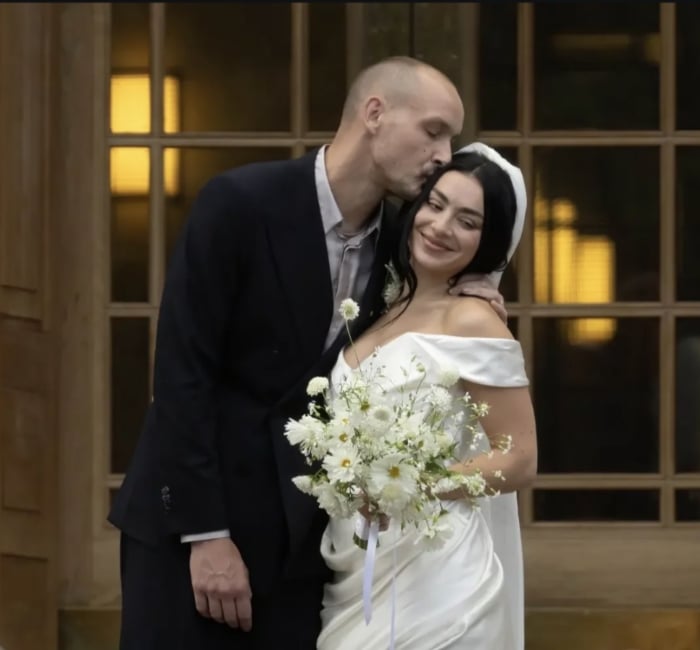 Fans gushes as Charli XCX, George Daniel exchanged vows: Beautiful