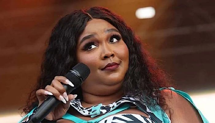 Lizzo credits THIS change to her drastic physical transformation