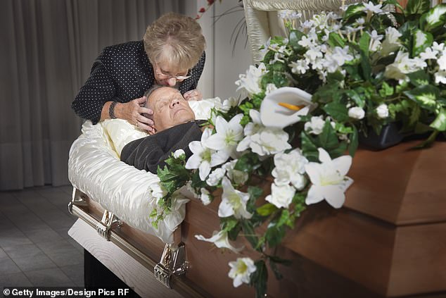 US doctors have pushed back on the claims that kissing a deceased loved one at a funeral could transmit dangerous bacteria