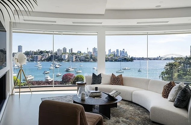 Situated just 6km from the CBD, Alexandra's stylish home is only a stone's throw from the water's edge and boasts a private beach