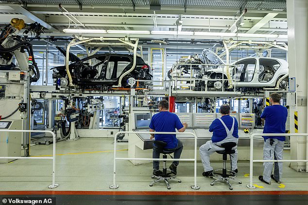Volkswagen is said to have no immediate alternative microchip supplier, which could also prompt production line stoppages at its other factories in Zwickau, Emden and Hanover if chip inventories do eventually run low