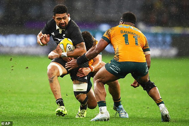 All Black back-rower Ardie Savea is one of the union players Cleary believes could make a successful switch to league
