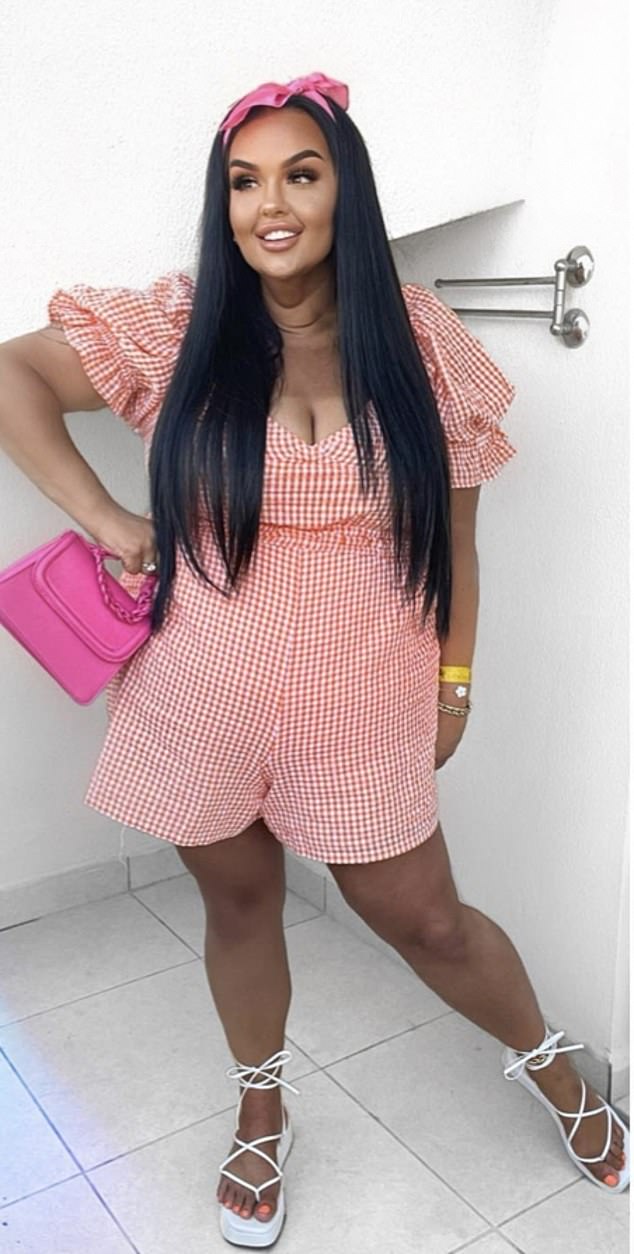 Now, after losing 10st in total, Genna weighs a healthy 11st 7lbs and has gone from a dress size 26 or 28 to a 14 or 16