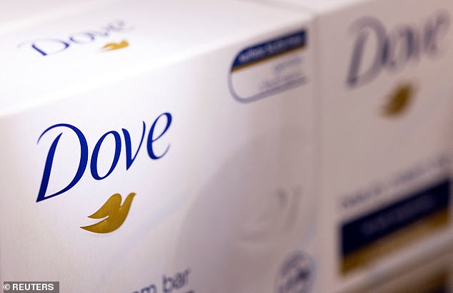 Dove soap-maker Unilever said said sales rose 3.9% in the third quarter thanks to a 2.4% rise in prices and 1.5% increase in volumes