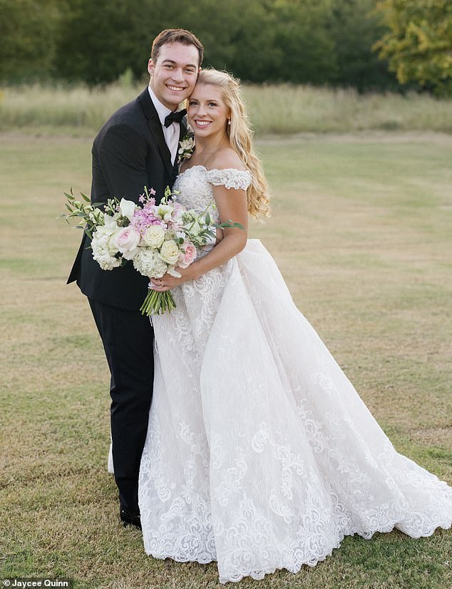 Kaytlin and Drew Brown, both 22, from Texas, decided to wait until their wedding day to have their first kiss