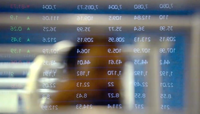 Brokers is busy in trading at Pakistan Stock Exchange (PSX) in Karachi on Wednesday, June 4, 2025. — PPI
