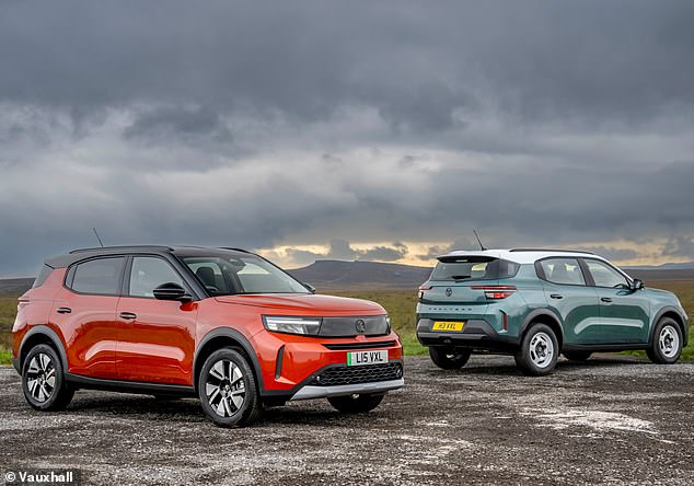 Which Frontera is the better option, electric (left) or hybrid (right)? On pricing, running costs and driving performance, one really stands out as the favourite...