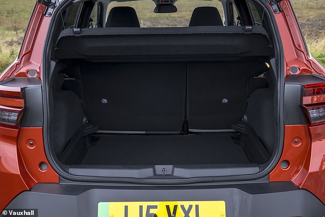 What can’t help you decide between hybrid and EV is the Frontera’s boot, which is 460 litres in both