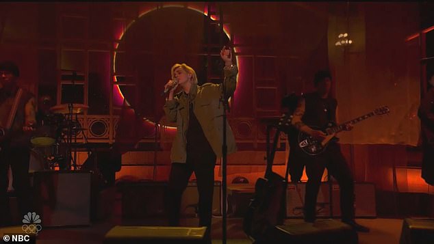 She later returned for a performance of 'Human'