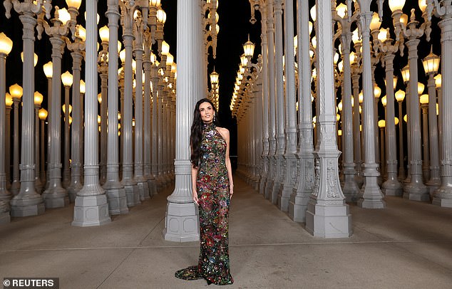 Leonardo DiCaprio was a co-chair for the 14th year, and the gala was honoring Sinners director Ryan Coogler and artist Mary Corse. Instead of a red carpet, the stars posed in front of Chris Burden's iconic art piece, Urban Light, an array of two-hundred and two antique street lamps
