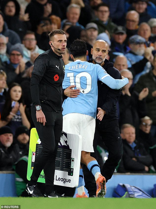 He left the pitch with 17 minutes to go after a stellar display, and the Etihad rose as one