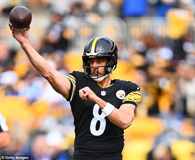 Rodgers, 41, took to the field as usual on Sunday but it was something to watch in the game