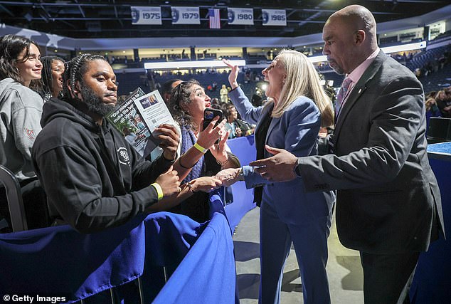 Virginia Democratic gubernatorial candidate, former Rep. Abigail Spanberger (C) greets attendees during a campaign rally featuring former U.S. President Barack Obama at Chartway Arena on November 01, 2025 in Norfolk, Virginia