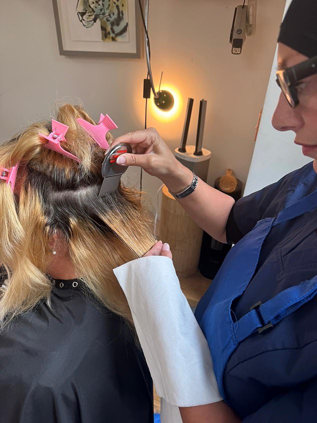 Susannah is treated at her home by Emily Nackvi who started her company no-more-nits.com in 2021