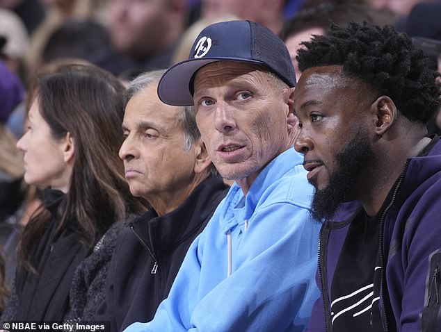 Jason Williams (in blue) believes Megan Thee Stallion's presence is hurting Klay Thompson