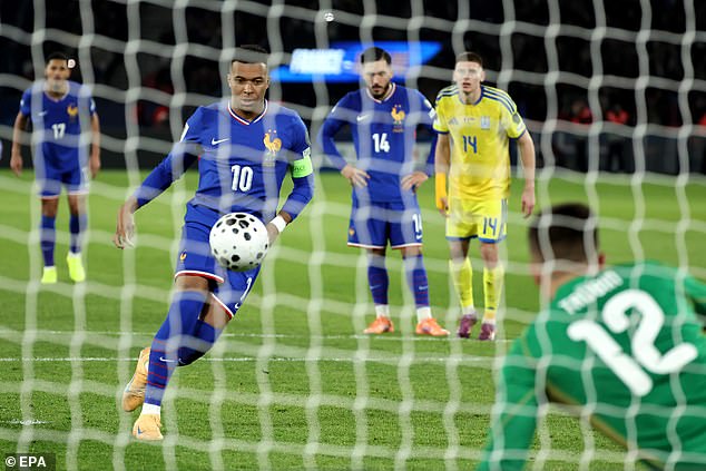 Mbappe opened the scoring with a paneka penalty in the early stages of the second half