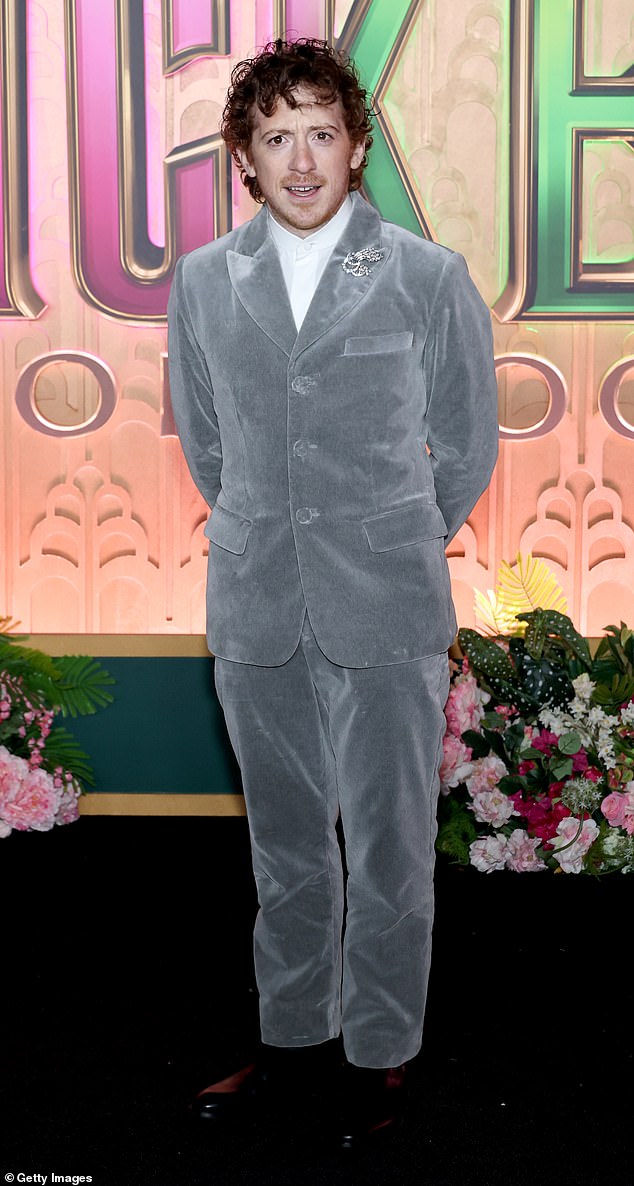 Ethan wore a textured gray suit to the final Wicked premiere ahead of the movie's November 21 release