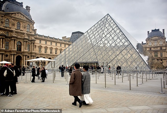 Lane also weighed in on the recent robbery at the Louvre Museum in Paris, where $102 million worth of French crown jewels were stolen in broad daylight
