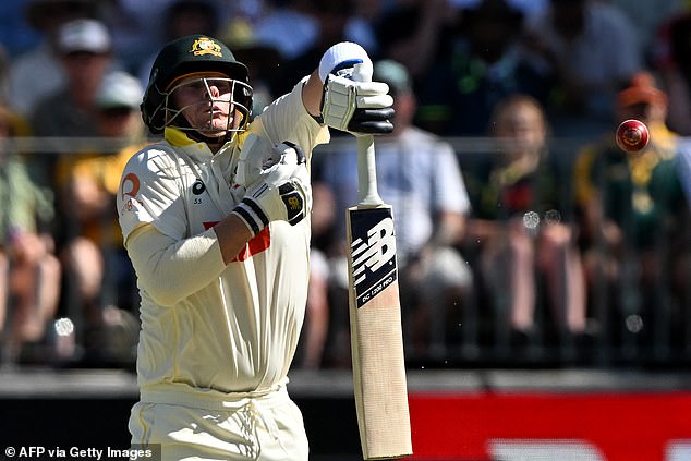 Former England spinner Monty Panesar claimed Smith had been all over the place with the bat