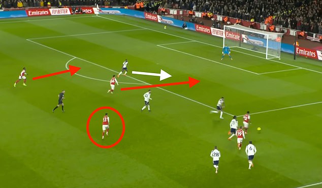 For Eze's first goal, Merino (circled) again vacates space for the No10 and Martin Zubimendi to exploit